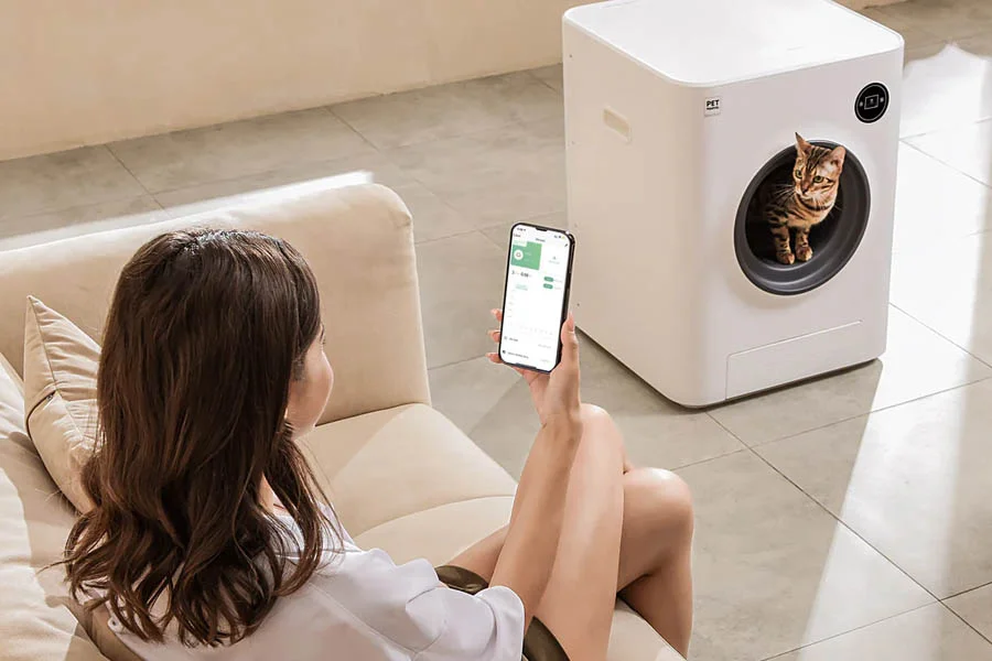 automatic litter box for large cats